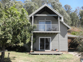 Captain Moonlight Cottage, Mt Beauty